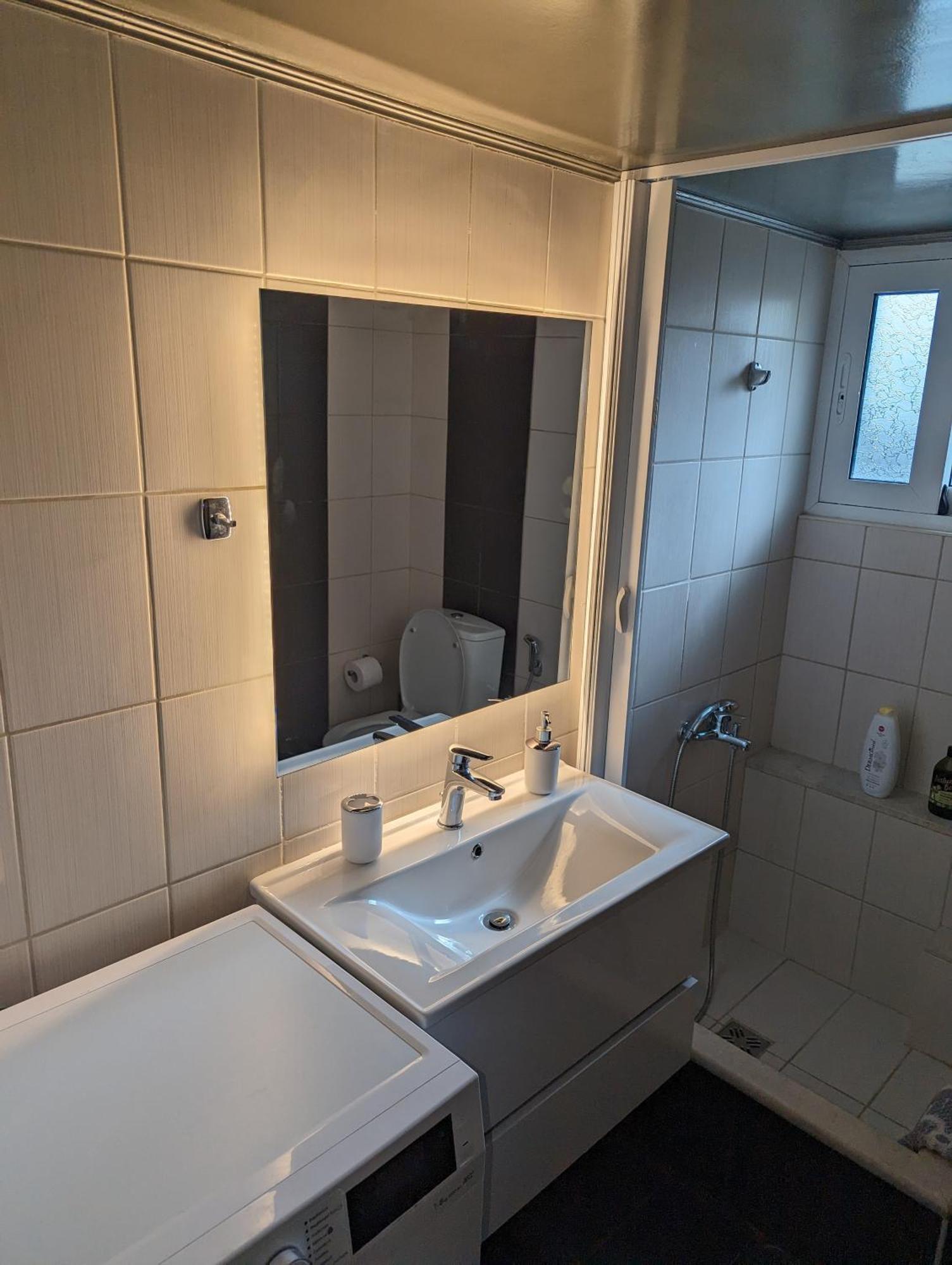 Modern Quiet Luxury Apartment Patra Esterno foto