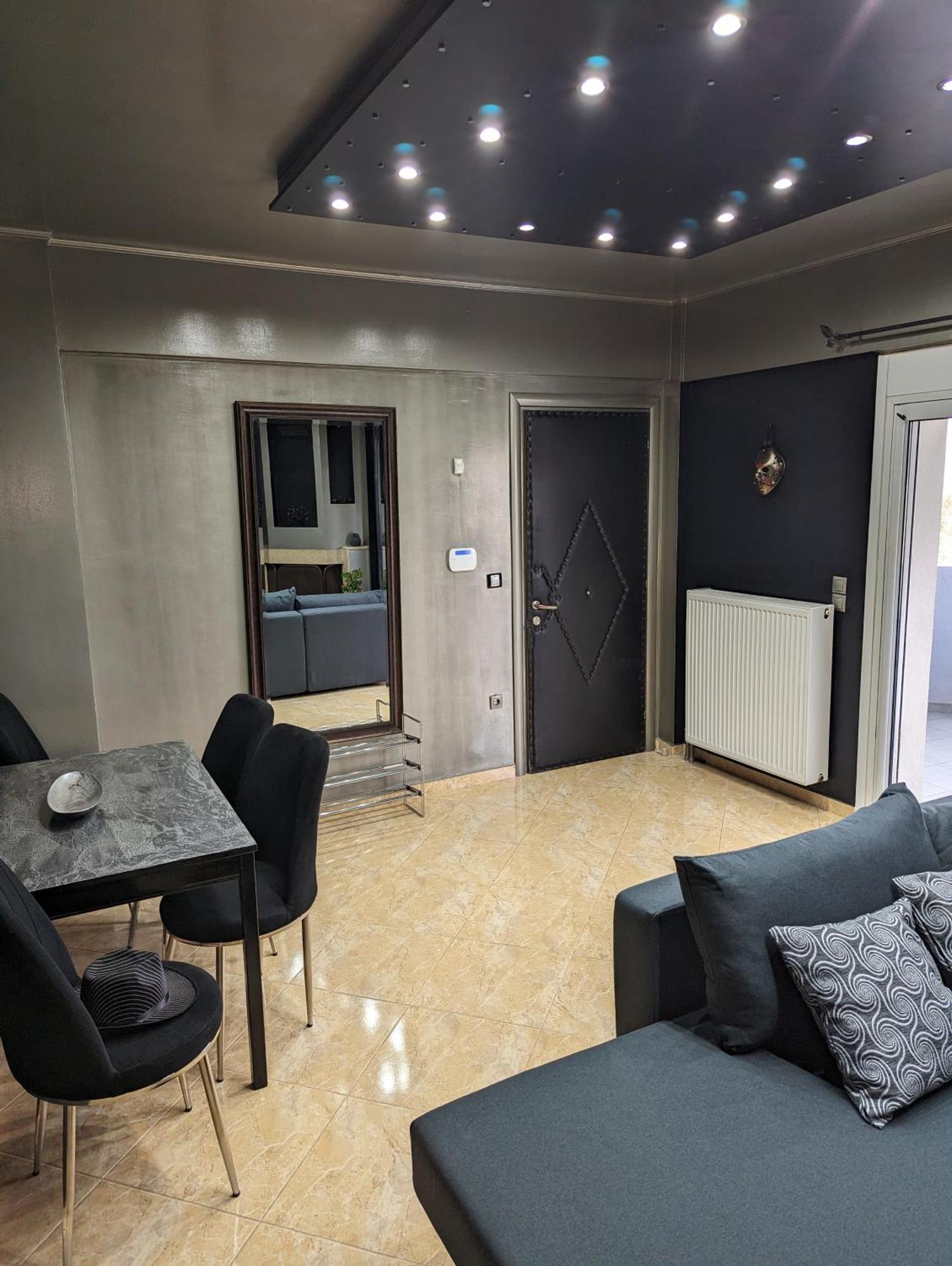 Modern Quiet Luxury Apartment Patra Esterno foto